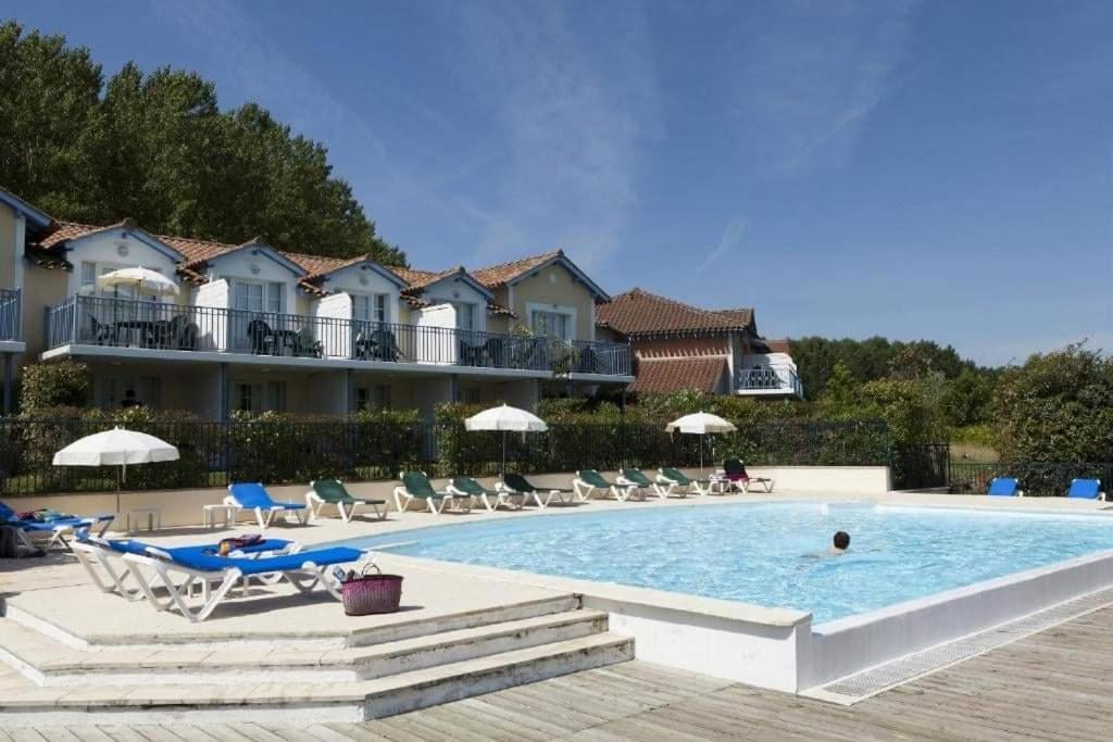 appartement au calme face au lac Marciac Extérieur photo